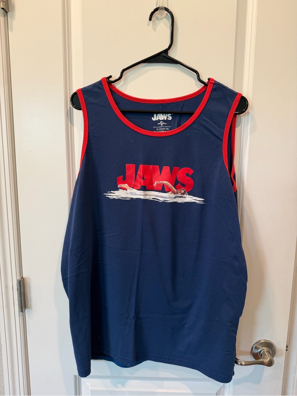 Mens XL Jaws tank top